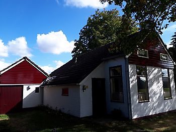 Gevelbetimmering afgelakt Schildersbedrijf Klein Westerlee