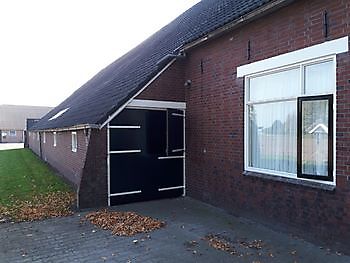 Staldeuren geverfd in authentieke kleur Schildersbedrijf Klein Westerlee